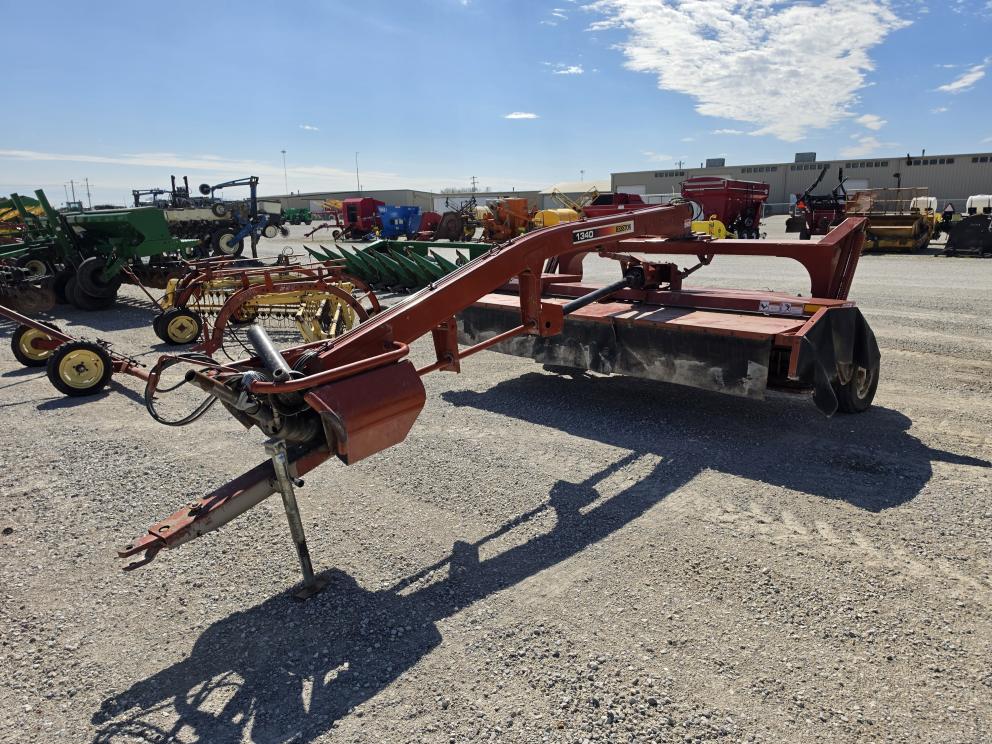 Image for 1999 Hesston 1340