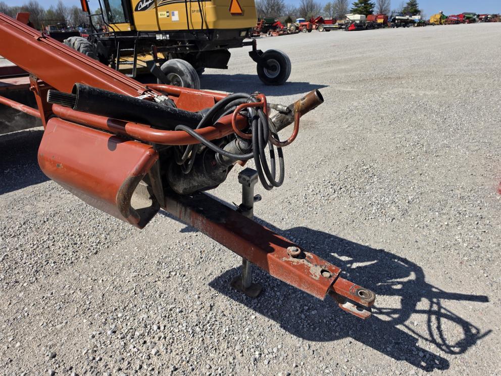 Image for 1999 Hesston 1340