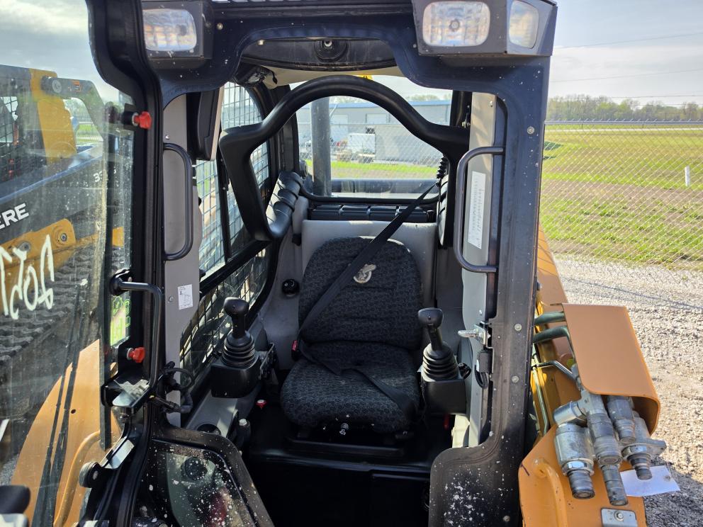 Image for 2021 Case TV450B