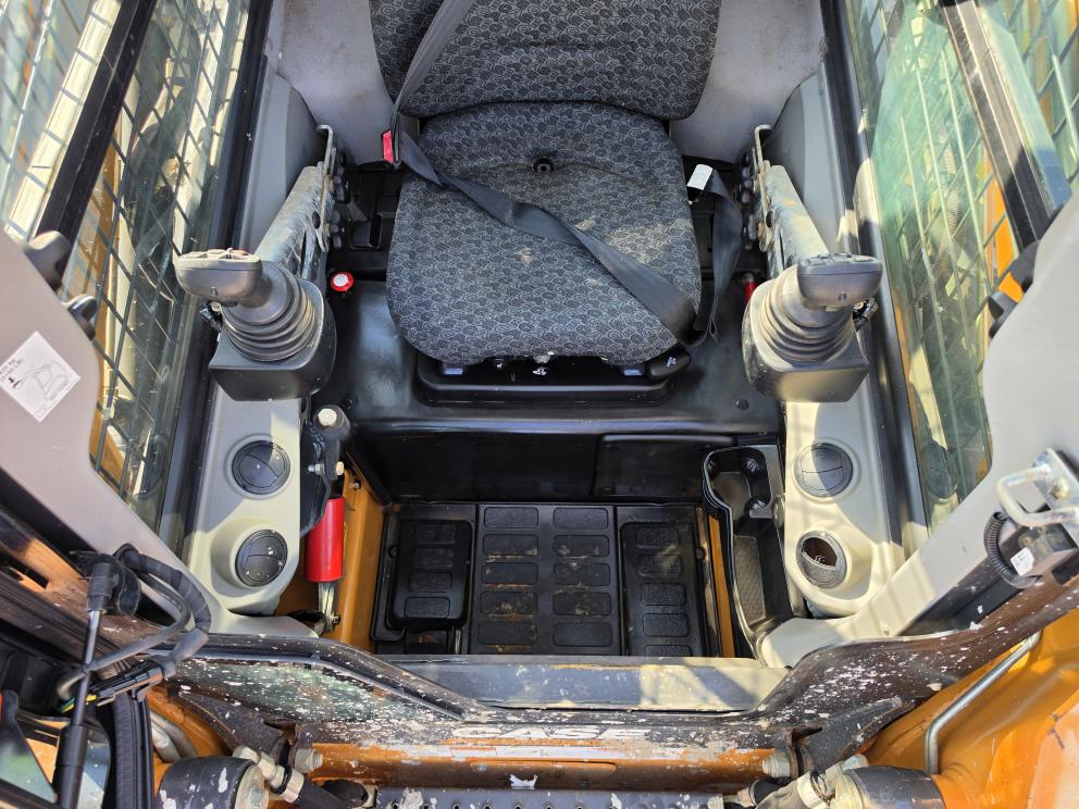 Image for 2021 Case TV450B