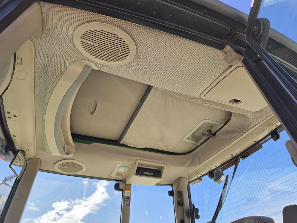 Image for 2009 John Deere 6330 Premium