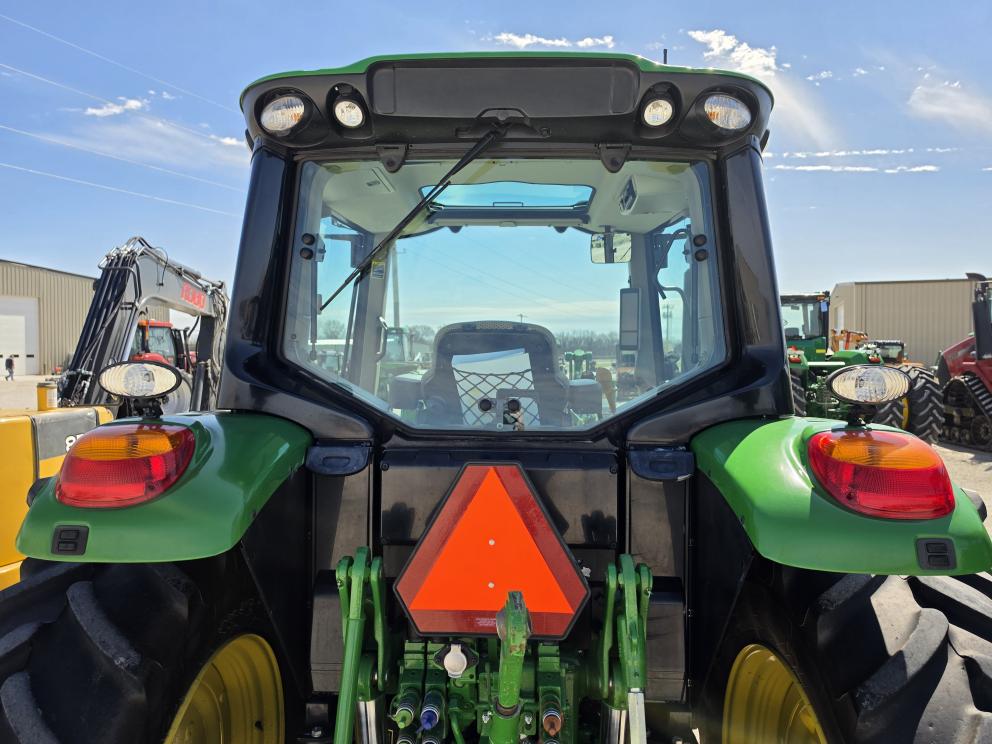 Image for 2021 John Deere 6140M