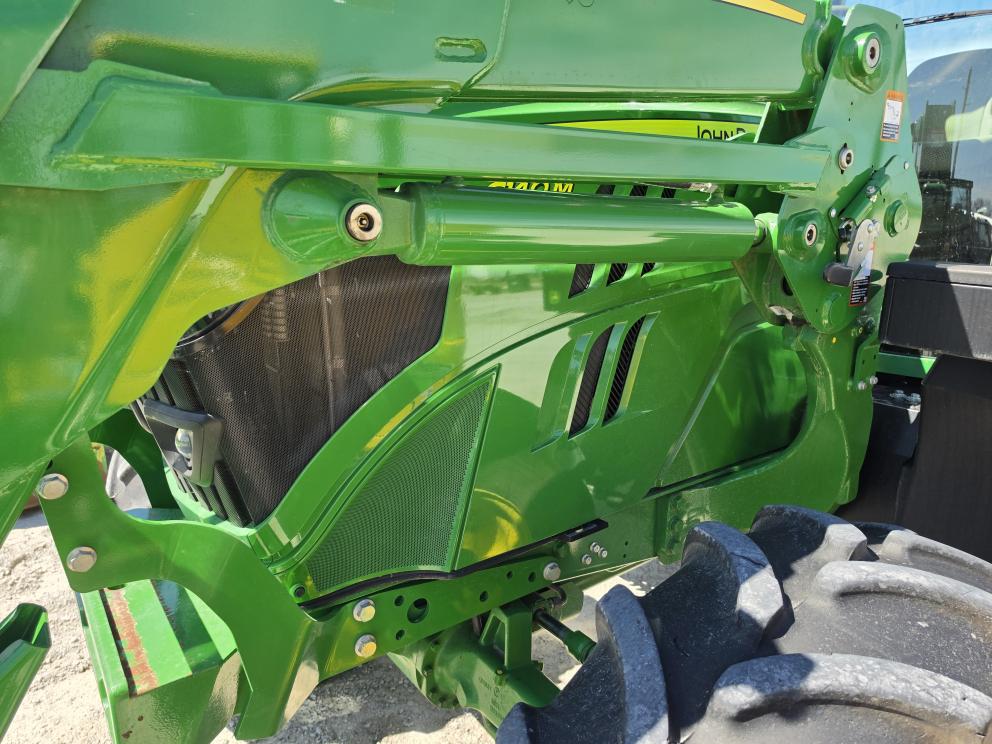 Image for 2021 John Deere 6140M