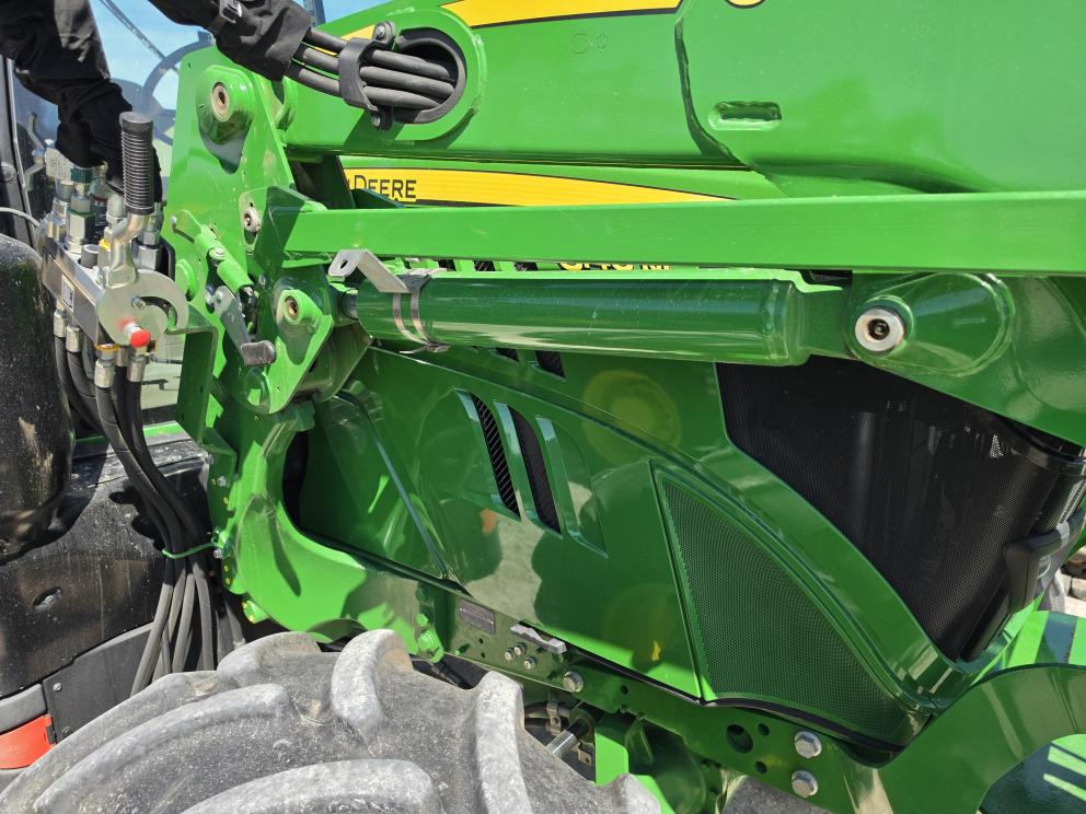 Image for 2021 John Deere 6140M