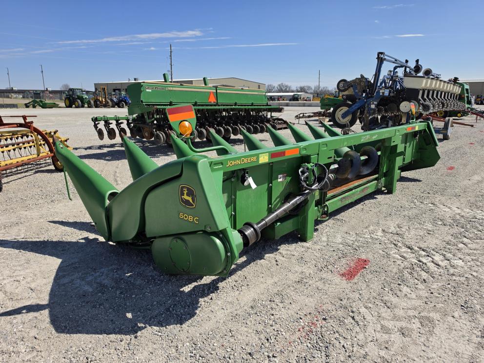 Image for 2014 John Deere 608C