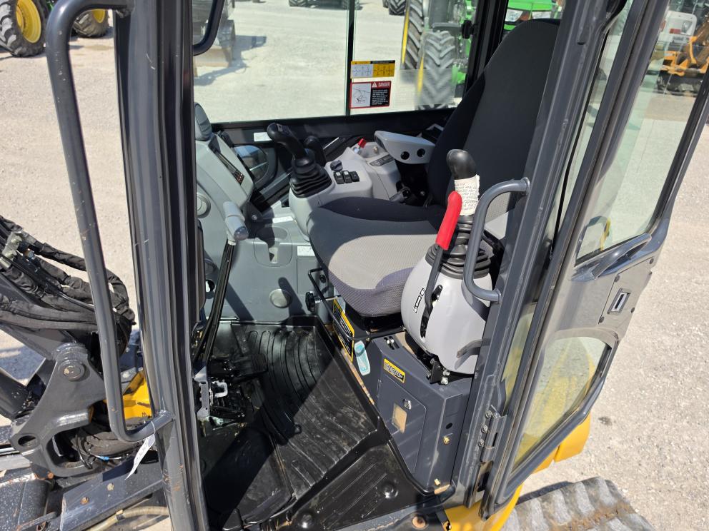 Image for 2022 John Deere 35G