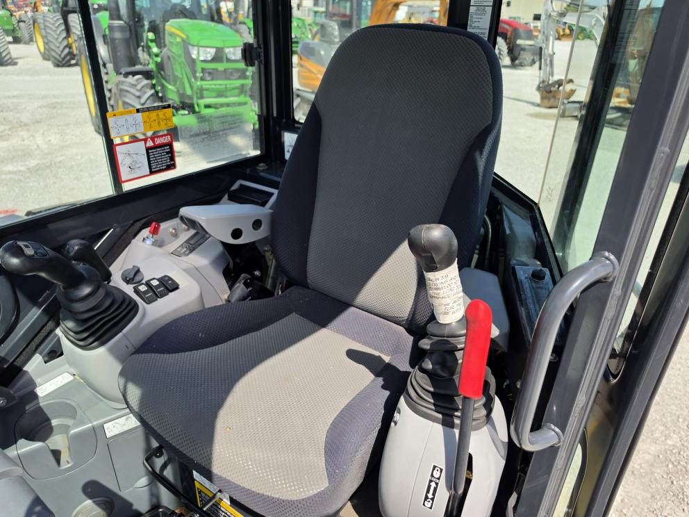 Image for 2022 John Deere 35G