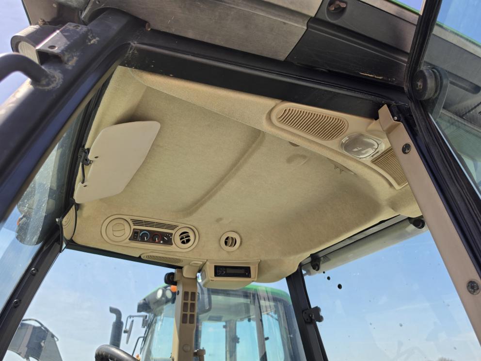 Image for 2006 John Deere 5425