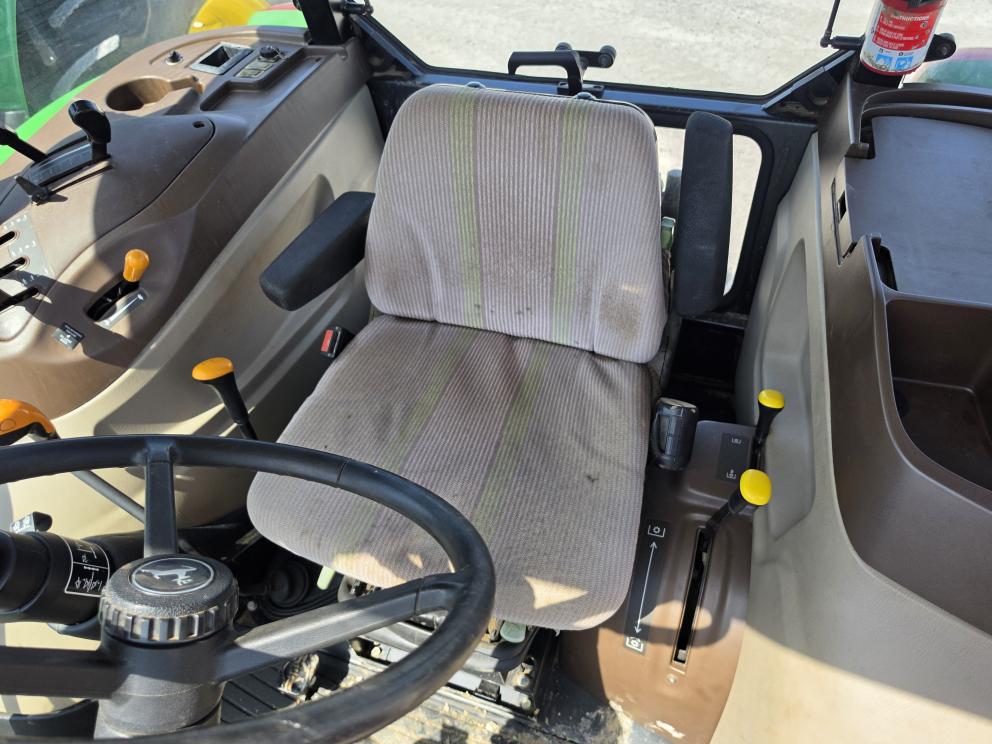 Image for 2006 John Deere 5425