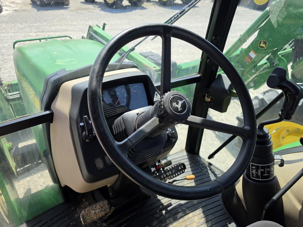 Image for 2006 John Deere 5425