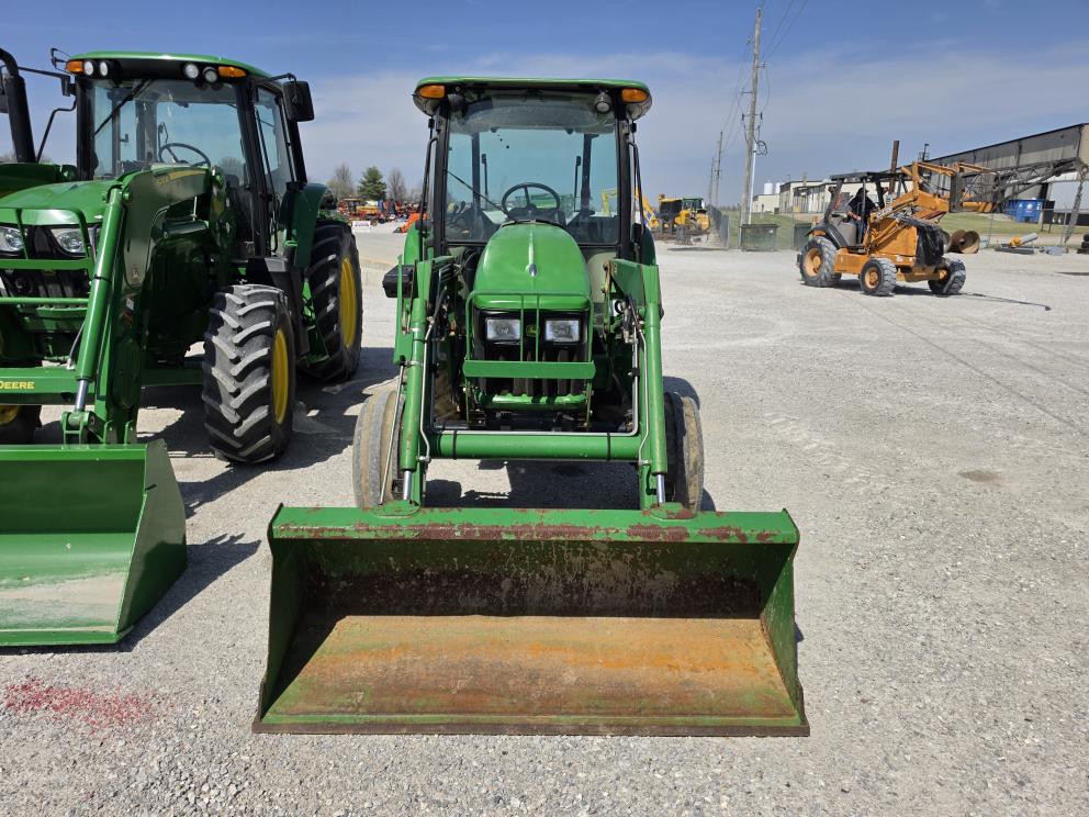 Image for 2006 John Deere 5425