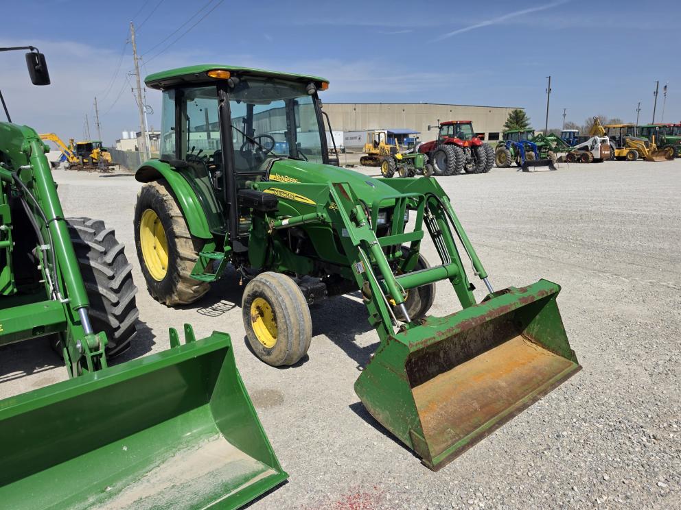 Image for 2006 John Deere 5425