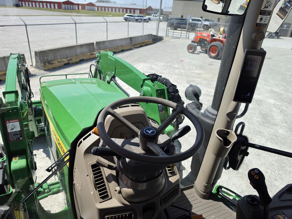 Image for 2023 John Deere 6R 130