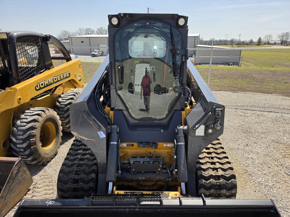 Image for 2023 John Deere 333G