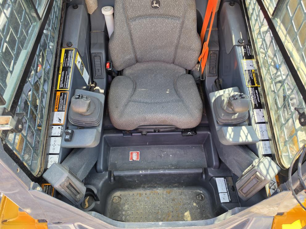 Image for 2023 John Deere 333G