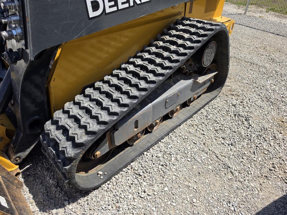 Image for 2023 John Deere 325G