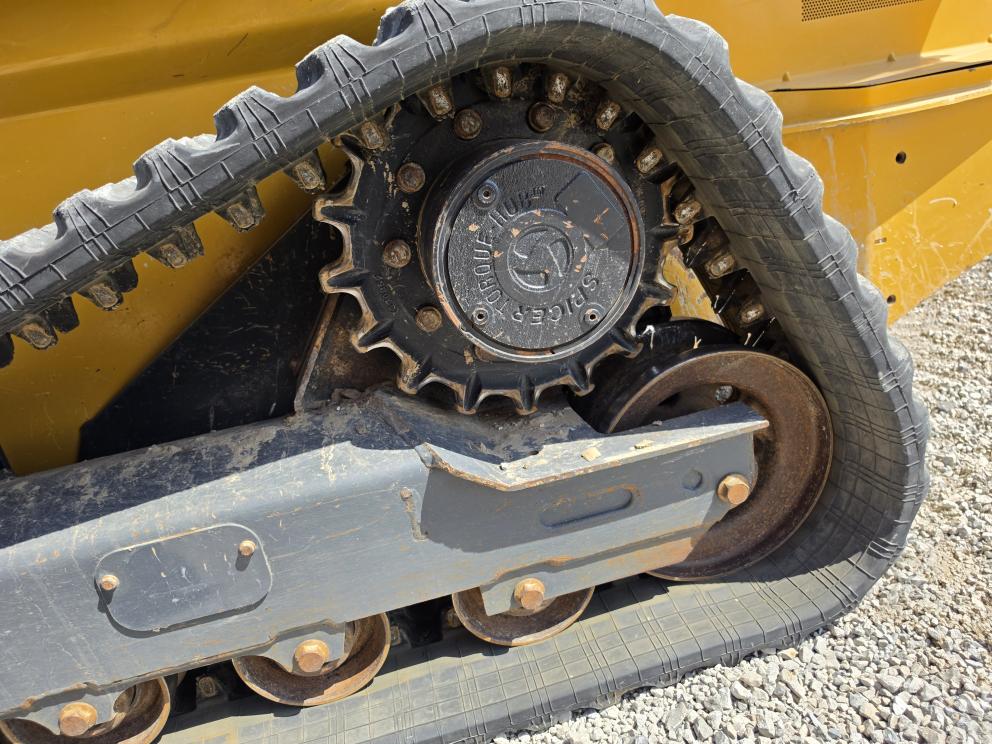 Image for 2023 John Deere 325G