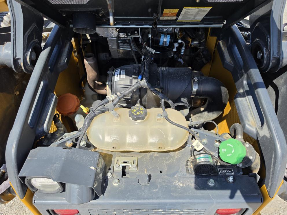 Image for 2023 John Deere 325G