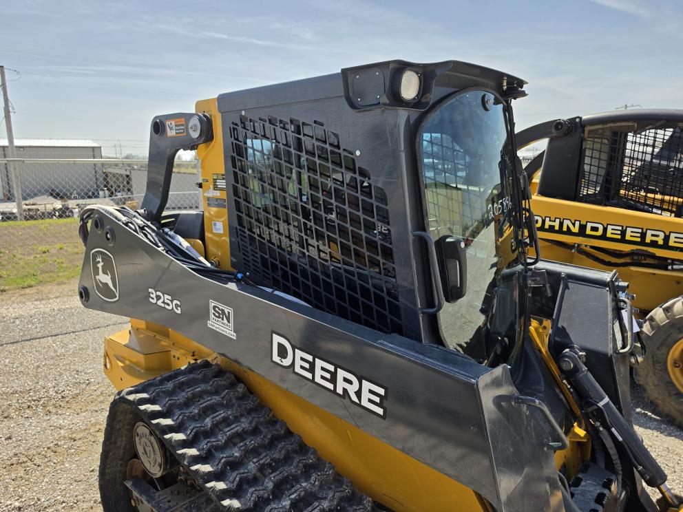 Image for 2023 John Deere 325G