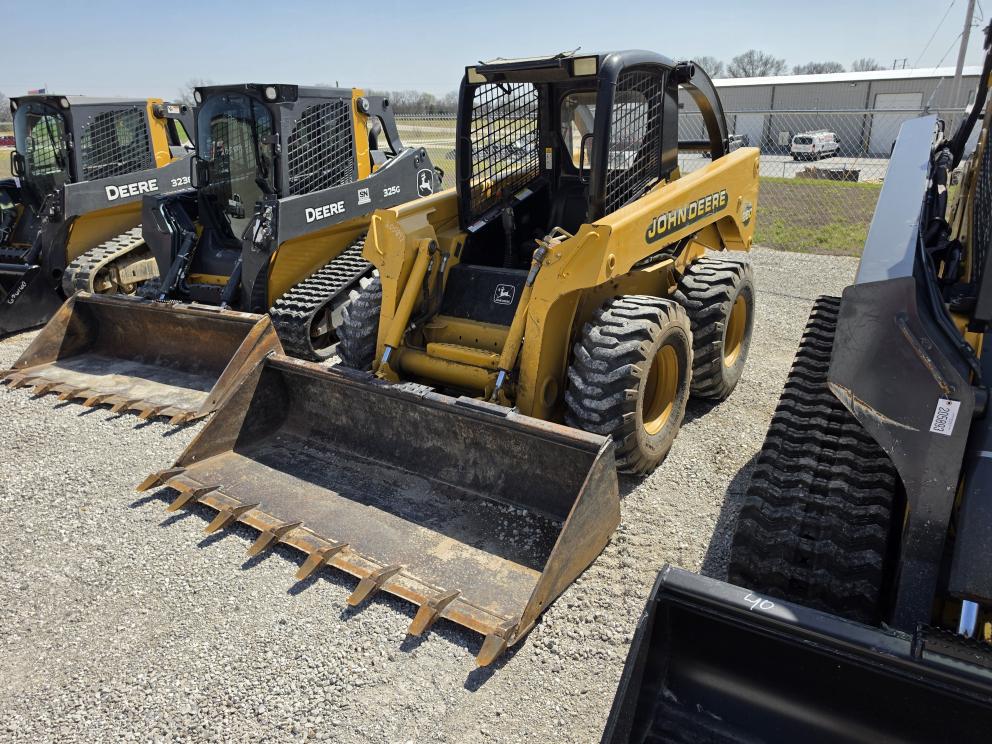 Image for 2002 John Deere 260