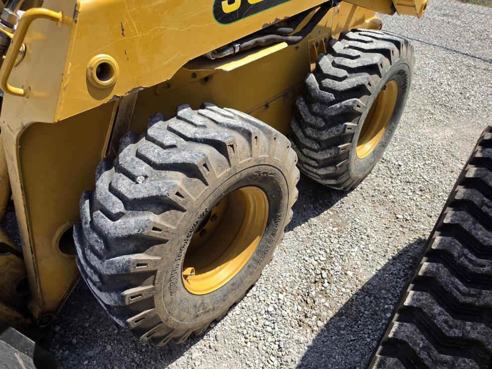 Image for 2002 John Deere 260