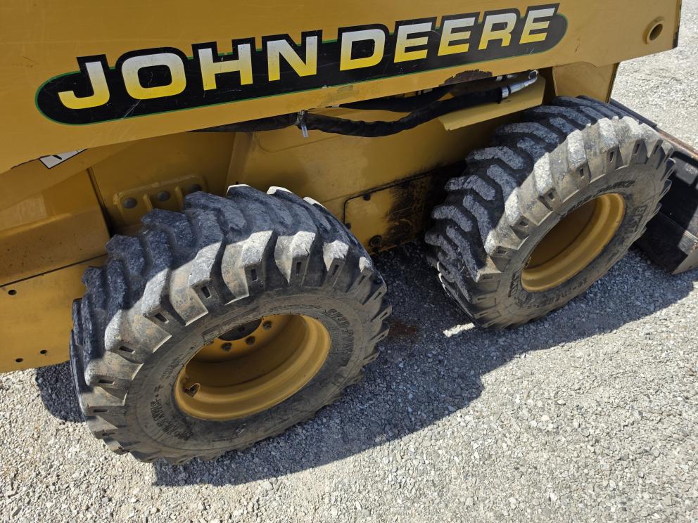 Image for 2002 John Deere 260