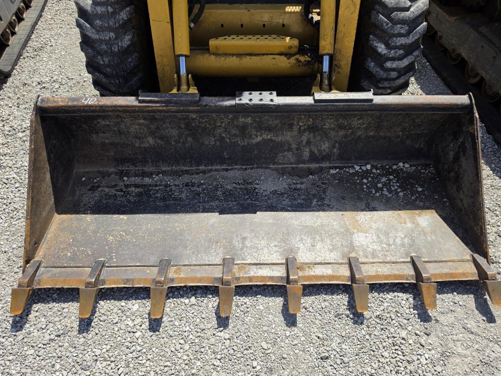 Image for 2002 John Deere 260