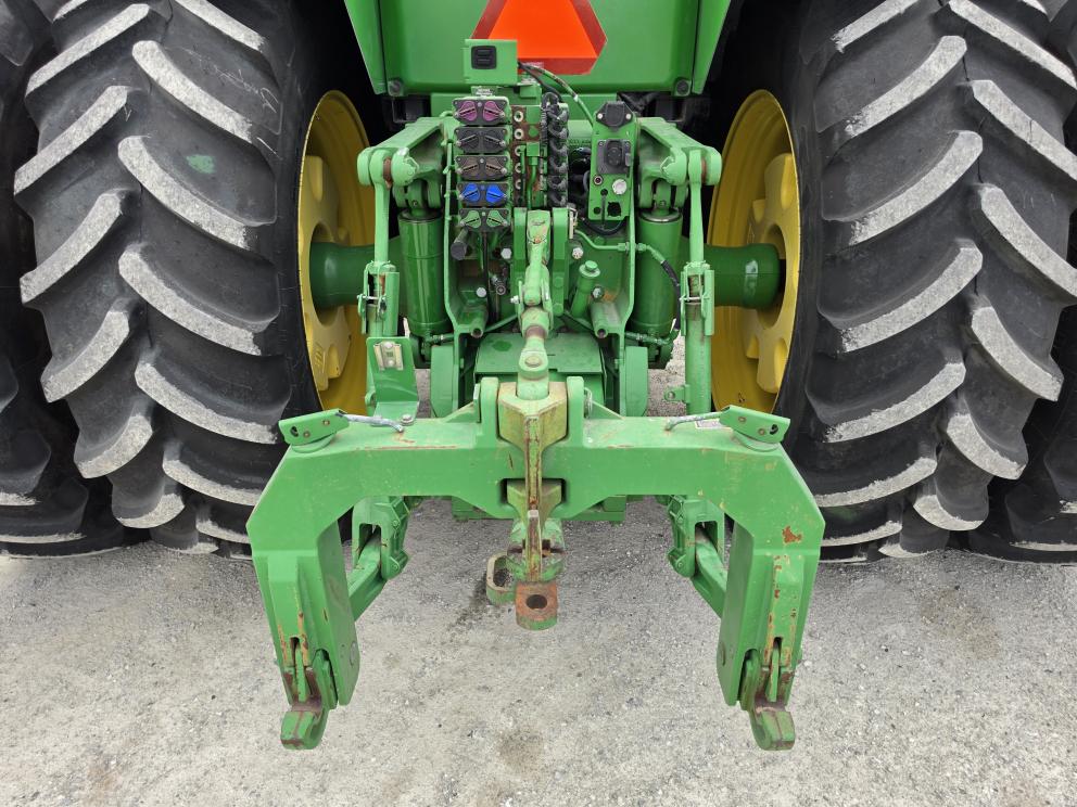 Image for 2010 John Deere 8345R