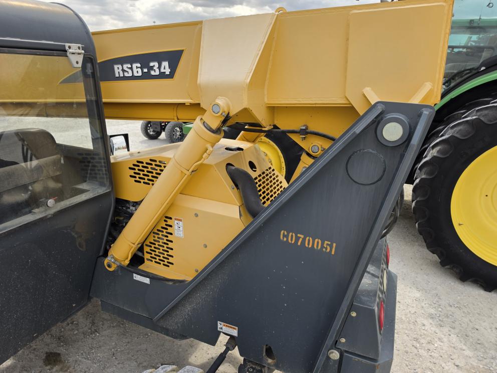 Image for 2017 Gehl RS6-34