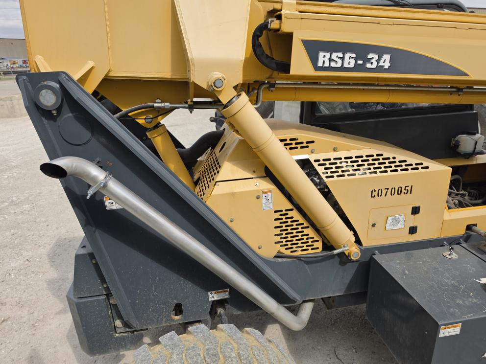 Image for 2017 Gehl RS6-34