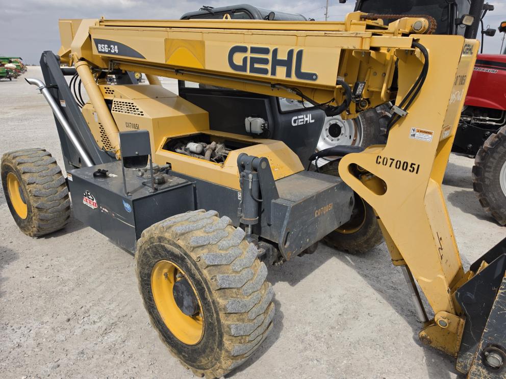 Image for 2017 Gehl RS6-34