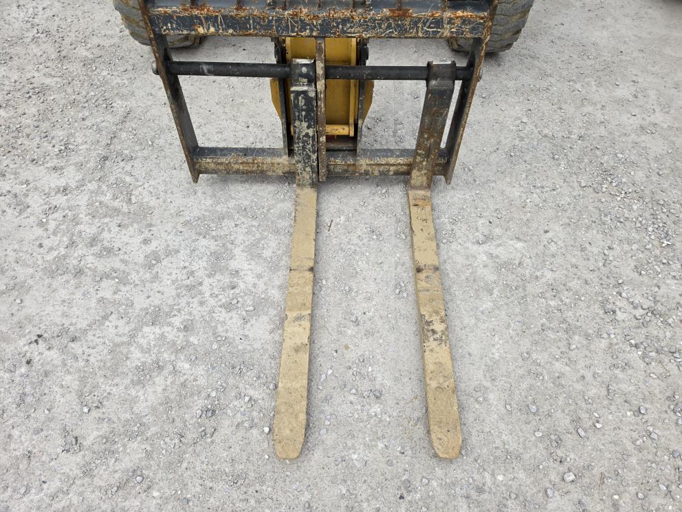 Image for 2017 Gehl RS6-34