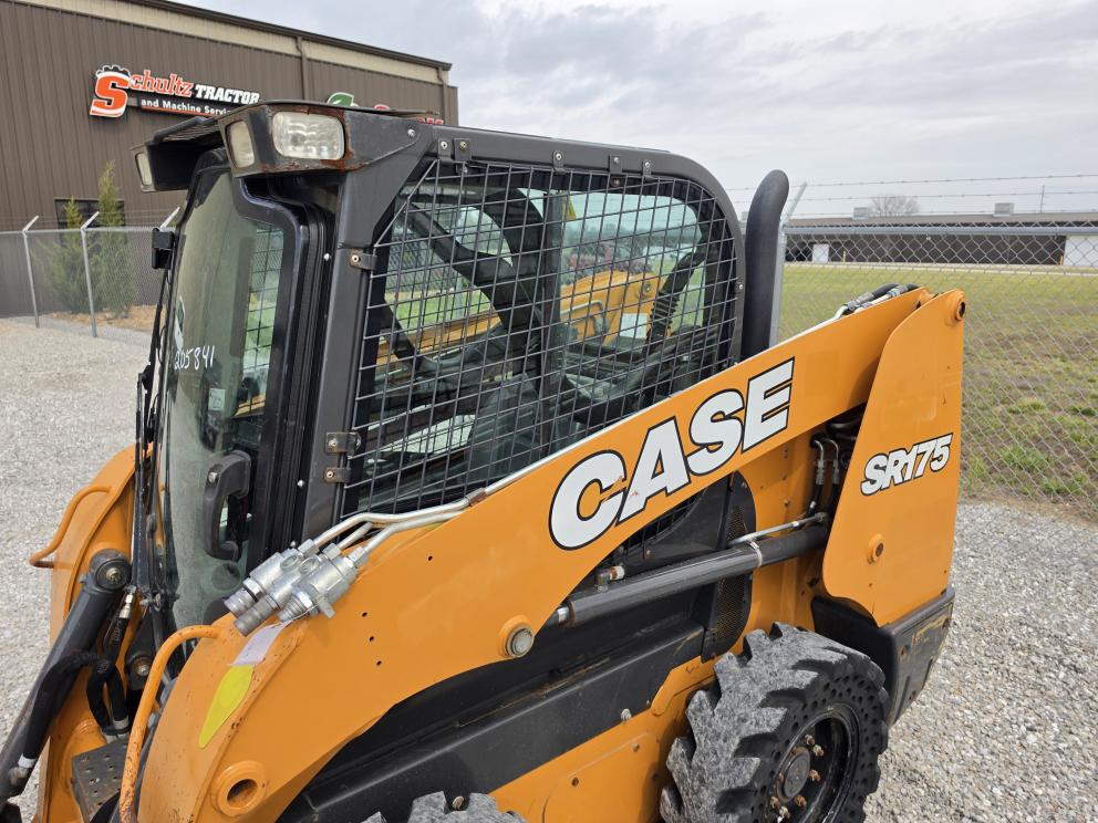 Image for 2017 Case SR175