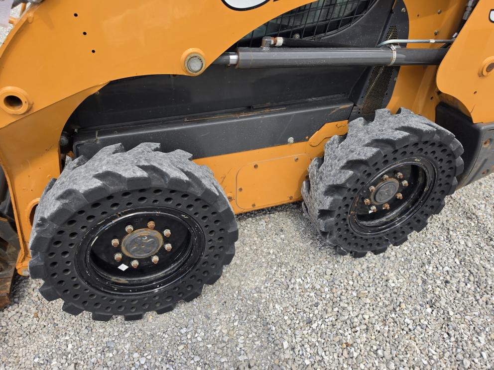 Image for 2017 Case SR175