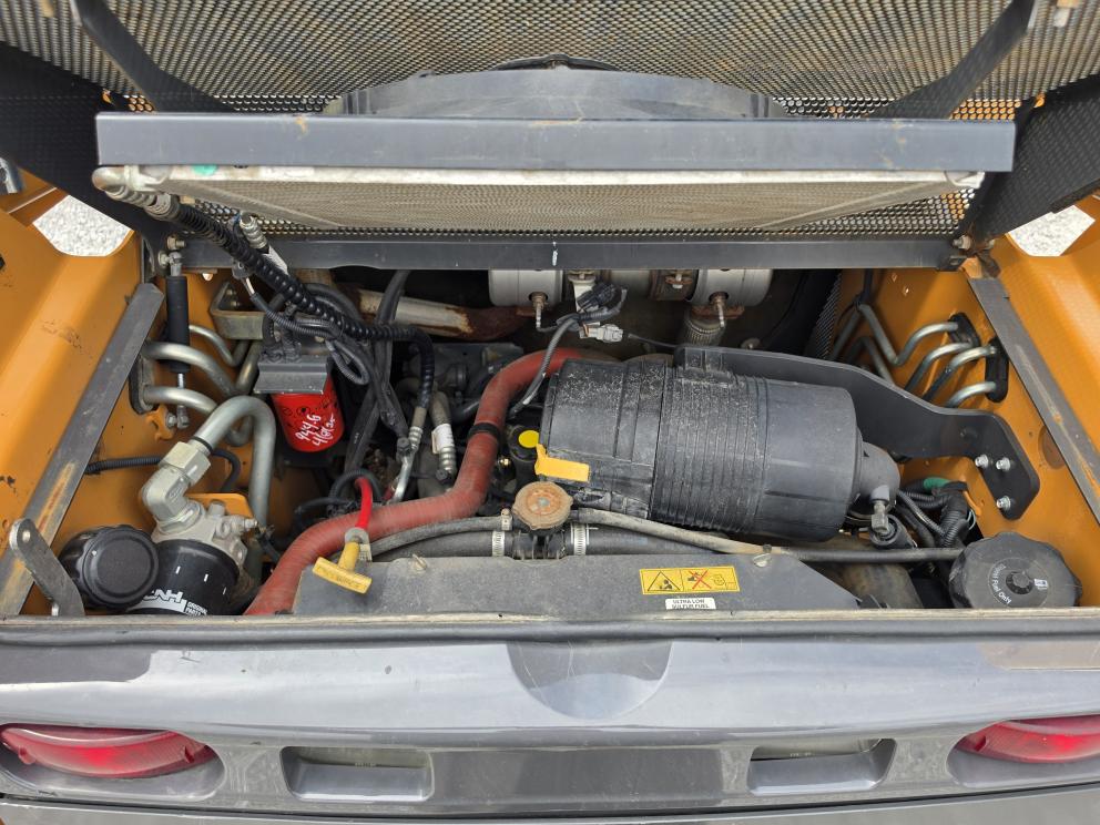 Image for 2017 Case SR175