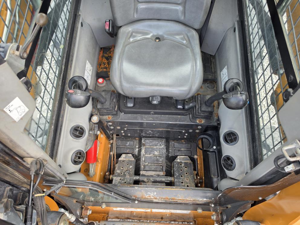 Image for 2017 Case SR175