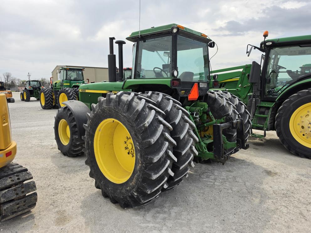 Image for 1992 John Deere 4955