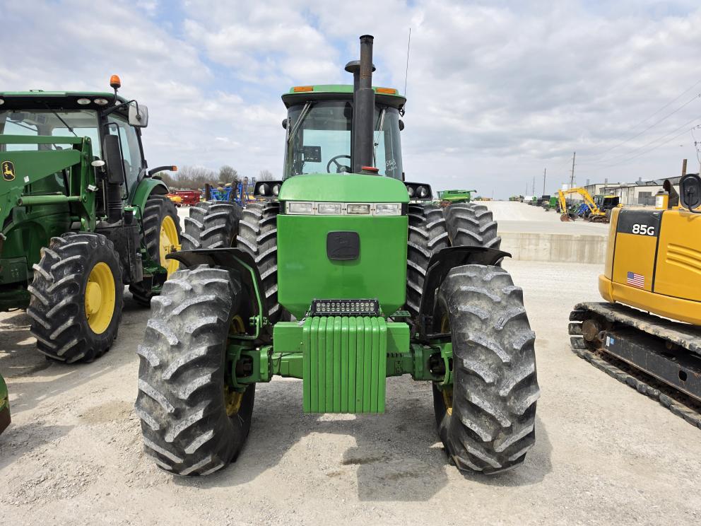 Image for 1992 John Deere 4955