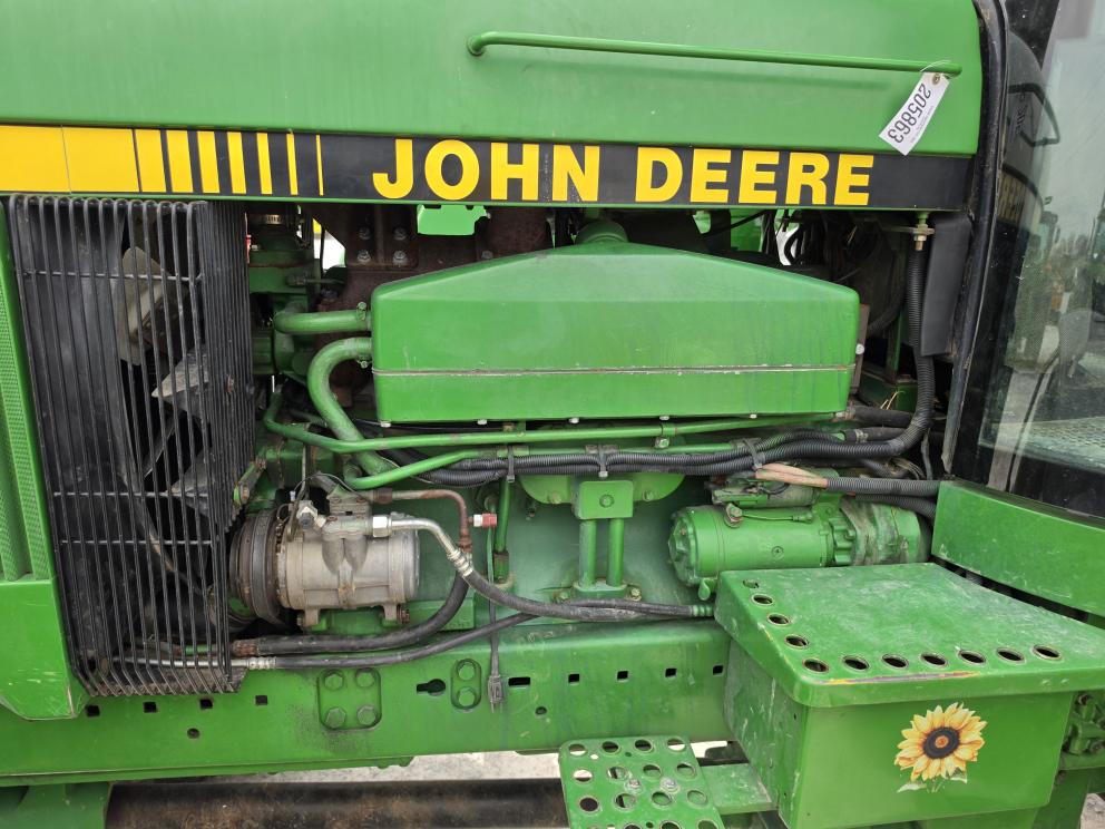 Image for 1992 John Deere 4955