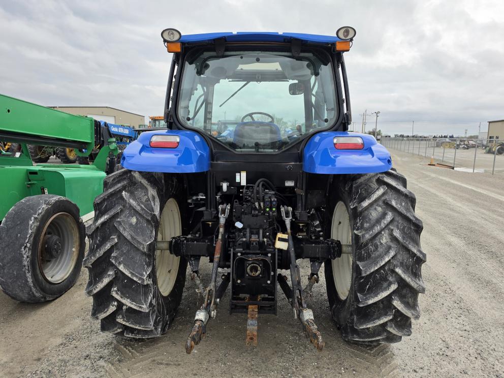 Image for 2010 New Holland T6020