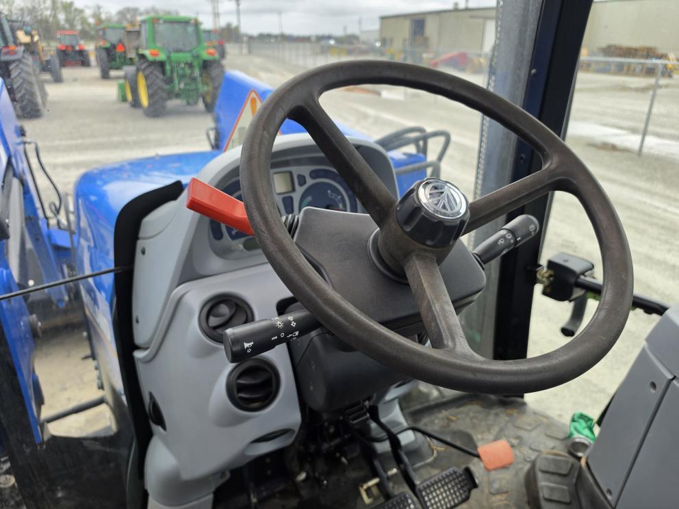 Image for 2010 New Holland T6020