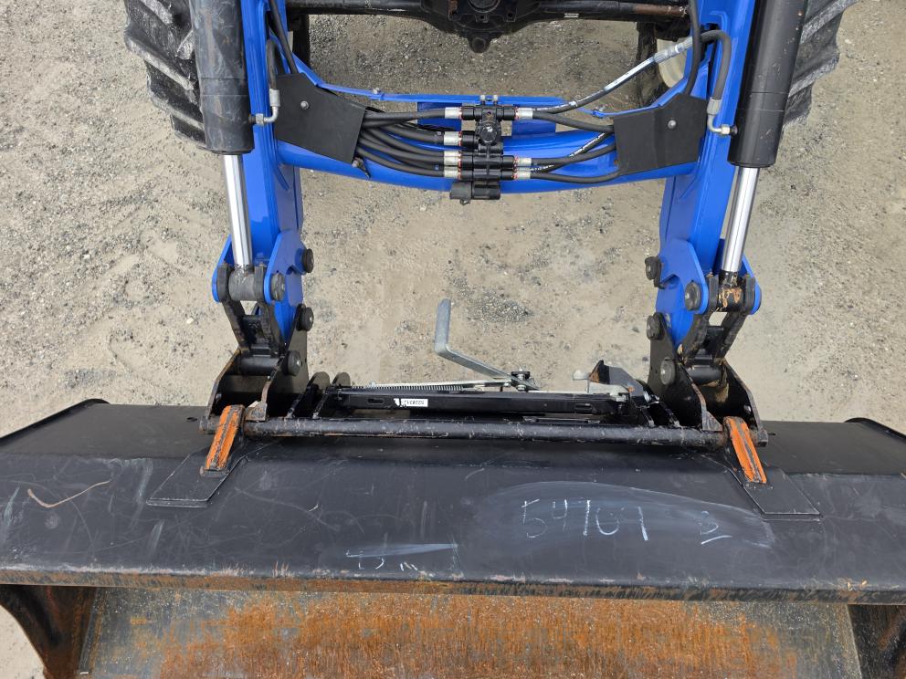 Image for 2010 New Holland T6020