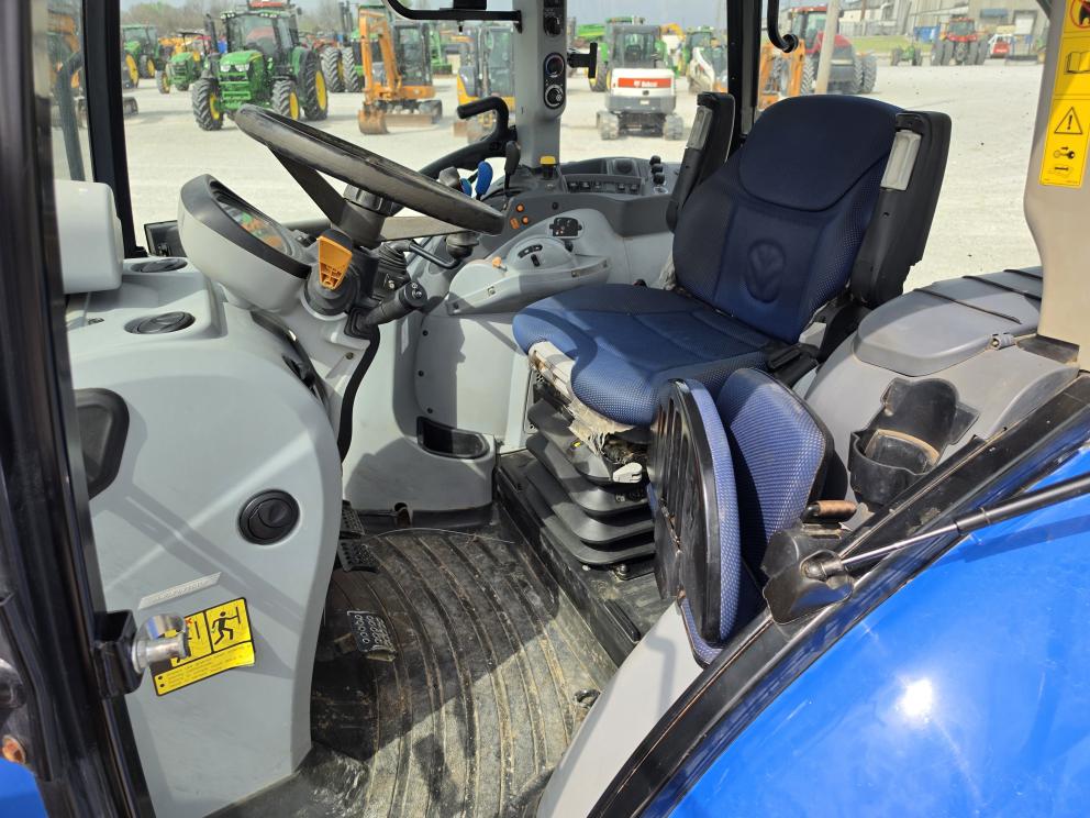 Image for 2019 New Holland T5.120