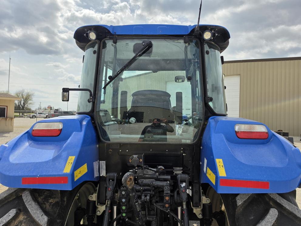 Image for 2019 New Holland T5.120
