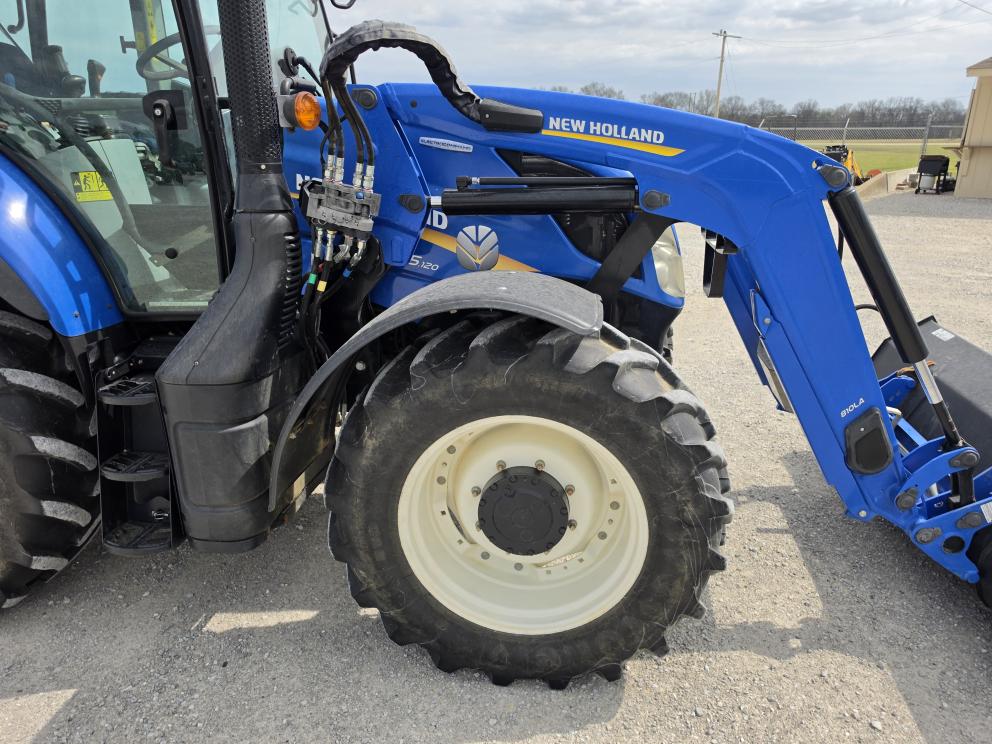 Image for 2019 New Holland T5.120