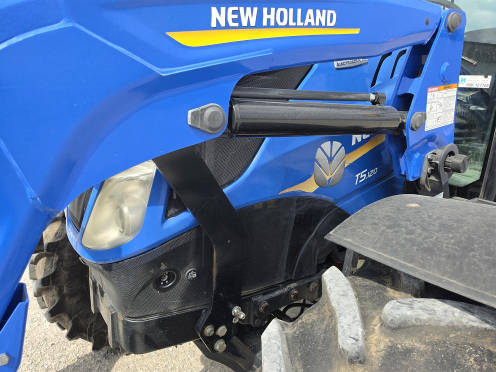 Image for 2019 New Holland T5.120