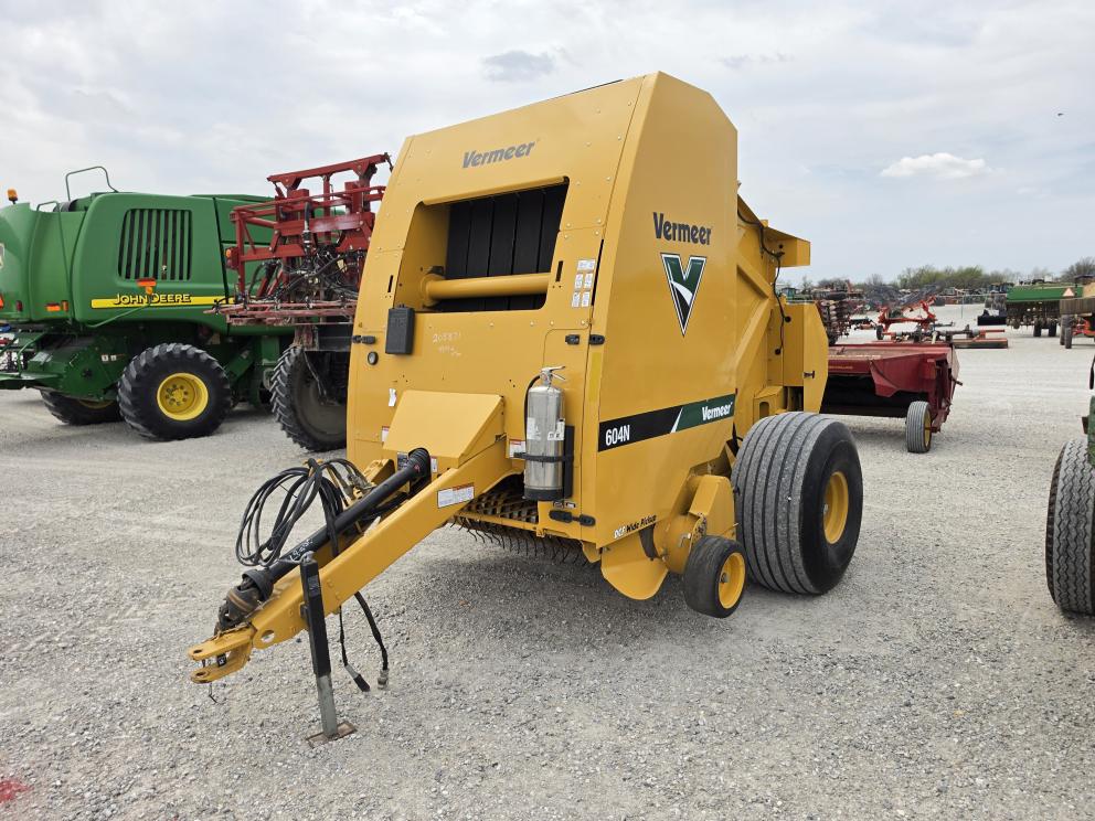 Image for 2016 Vermeer 604N