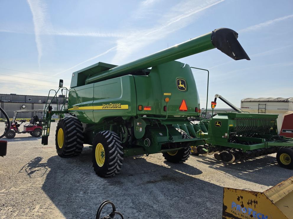 Image for 2006 John Deere 9560 STS