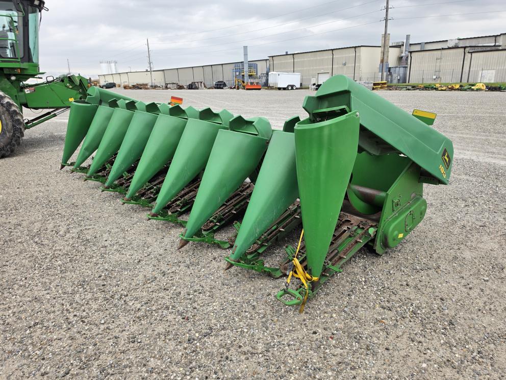 Image for 1997 John Deere 893