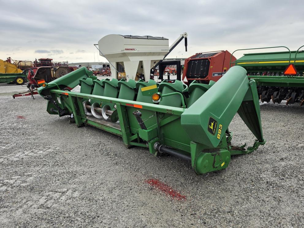 Image for 1997 John Deere 893